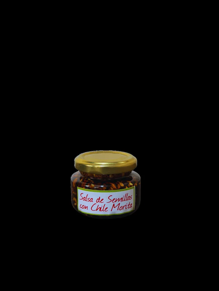 Frasco de salsa de semillas con chile morita D'Lupita
